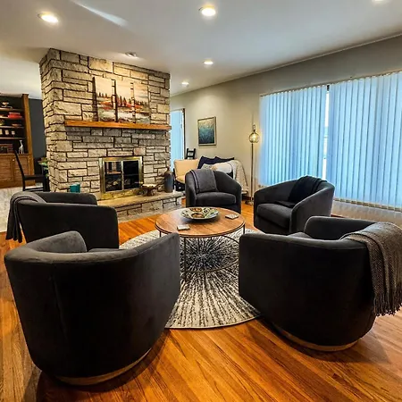 Mi Casa- 4 Bd- Mega Playground Apartment